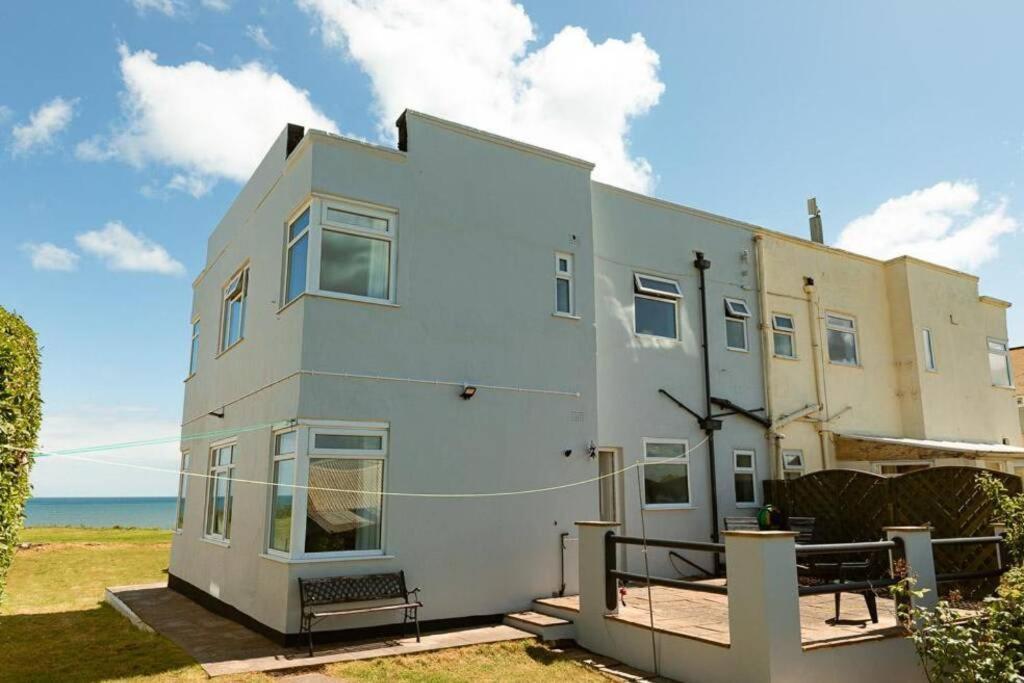 Beachfront Apartment - Ground Floor Apartment With Sea Views, Next To The Beach, Bridlington, North Yorkshire Bessingby Eksteriør bilde